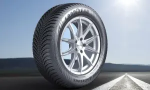 Goodyear Vector 4Seasons Gen-2 Reifen auf einer Straße, bereit für jeden Test.