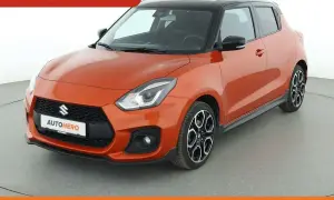 Orange Suzuki Swift Sport mit schwarzem Dach. Keine Probleme hier, nur ein tolles Angebot!
