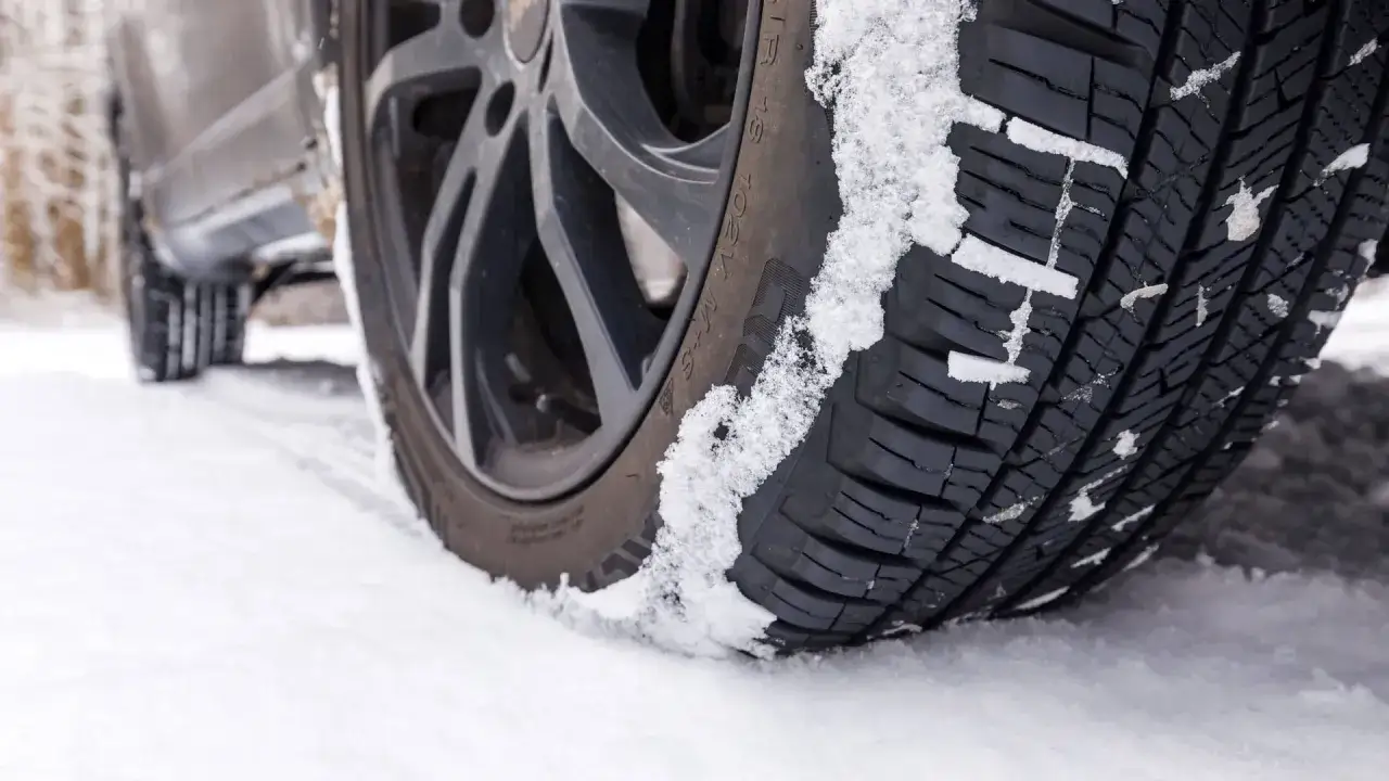 Kumho Wintercraft WP52 Test: Reifen im Schnee, bereit f&uuml;r jede Herausforderung.